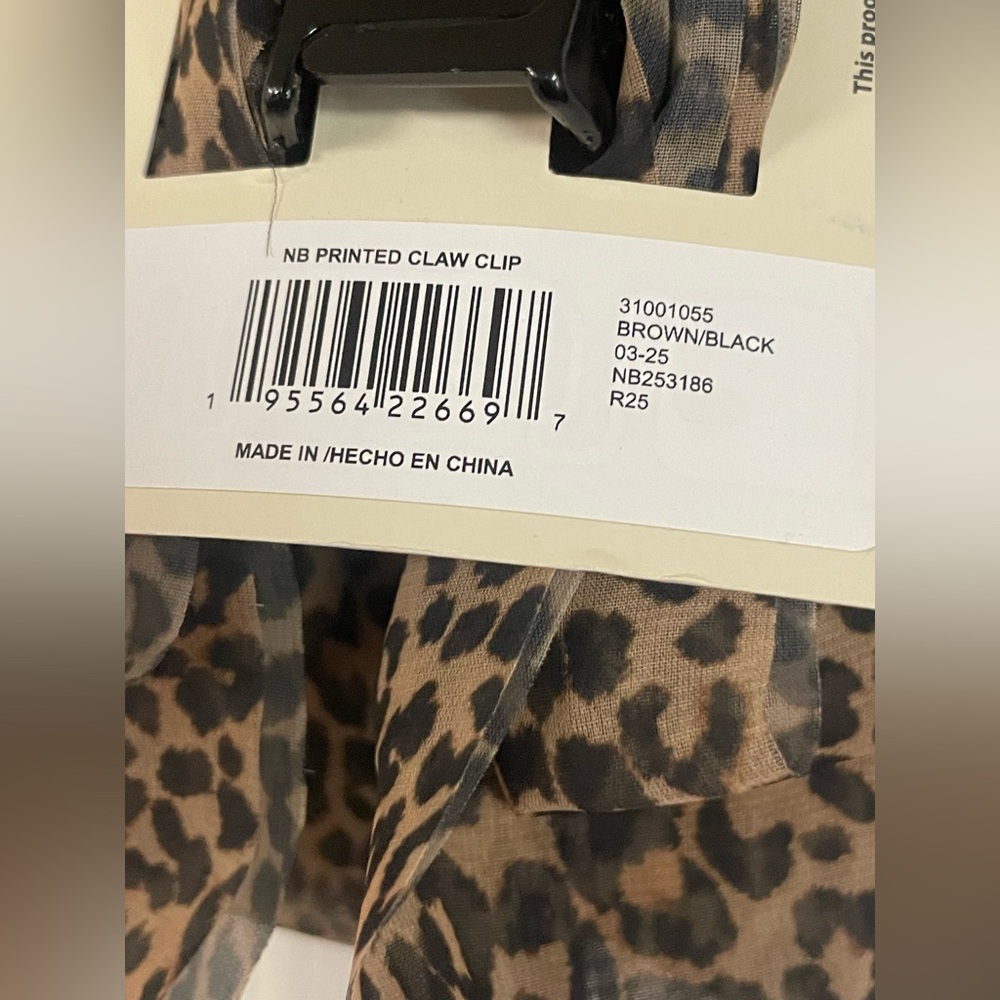 No Boundaries Leopard Print Oversized Bow Claw Clip NWT - Picture 8 of 8